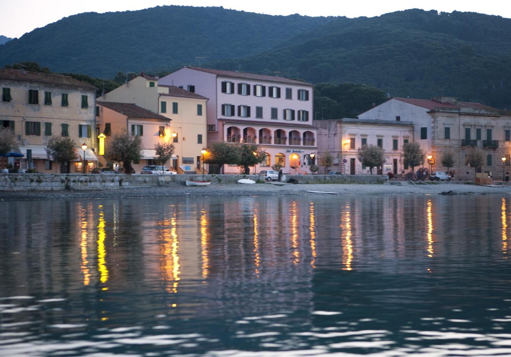 Hotel Marinella Marciana Marina  Extérieur photo