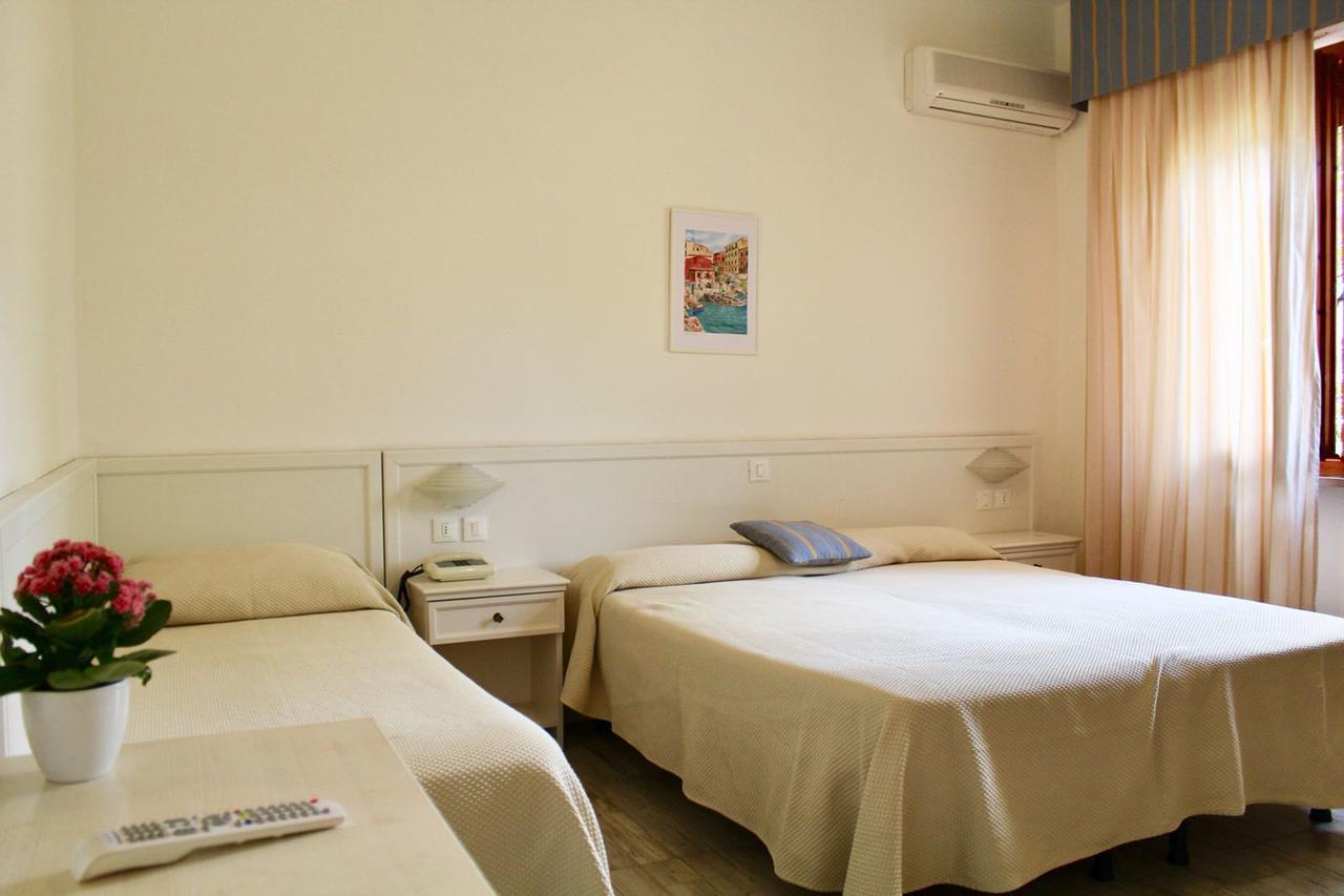 Hotel Marinella Marciana Marina  Extérieur photo