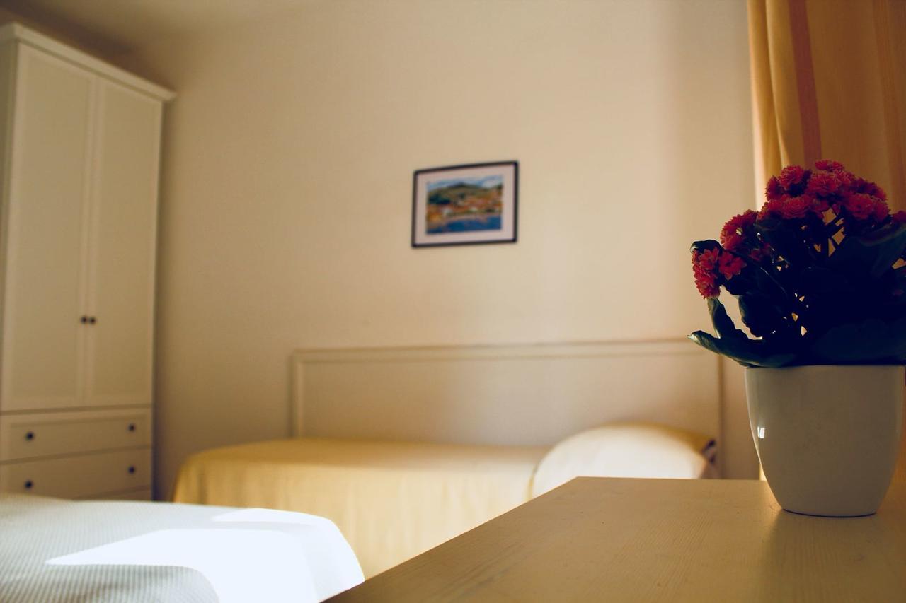Hotel Marinella Marciana Marina  Extérieur photo